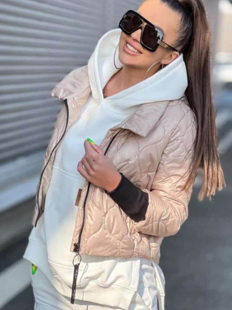 Jacket with ribbed sleeves