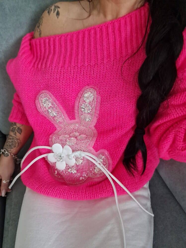 Zdobione swetry od Minouu, królik