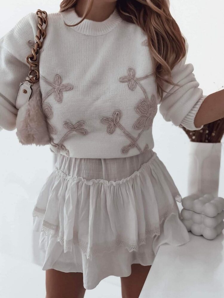 Jumper with floral applique