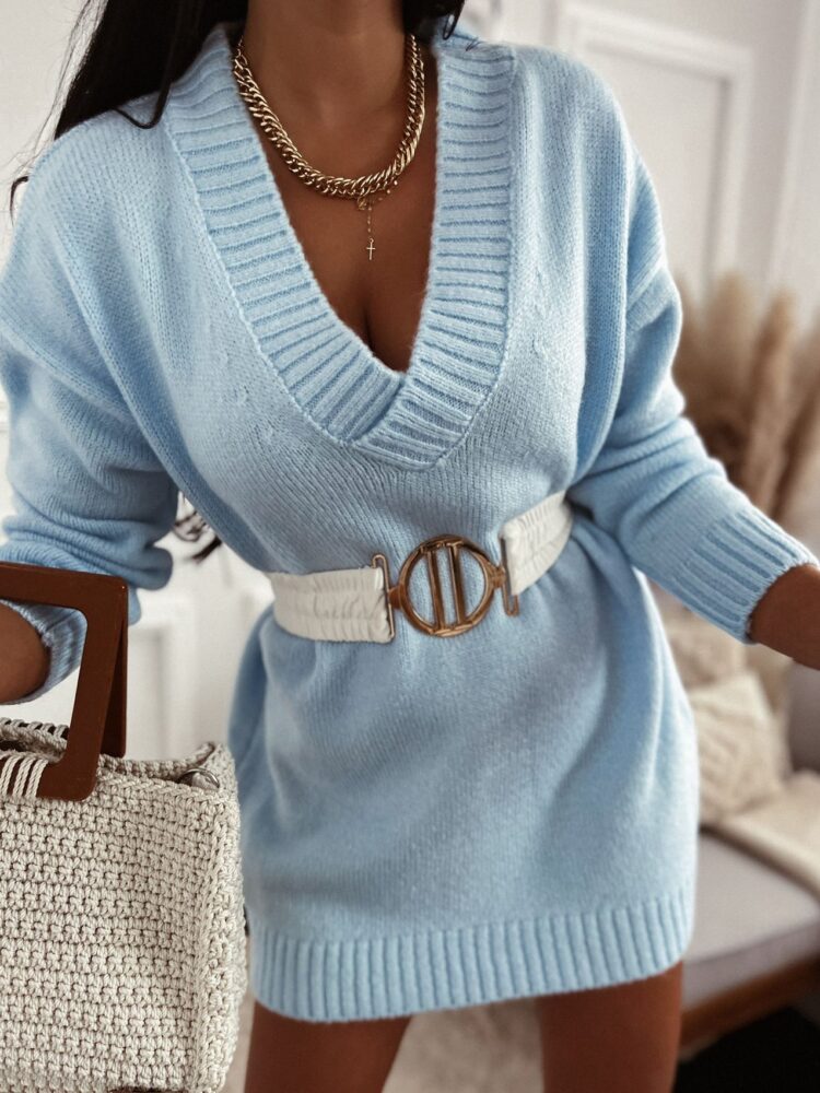 Longer tunic jumper with neckline