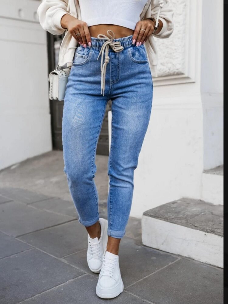 Mom Fit jeans on elastic blue