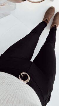 Sports-elegant trousers with decorative belt