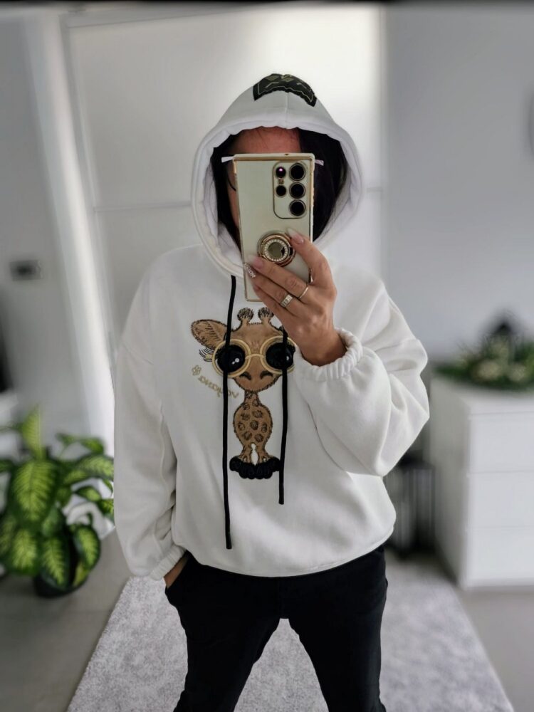 Insulated hooded sweatshirt 3D application