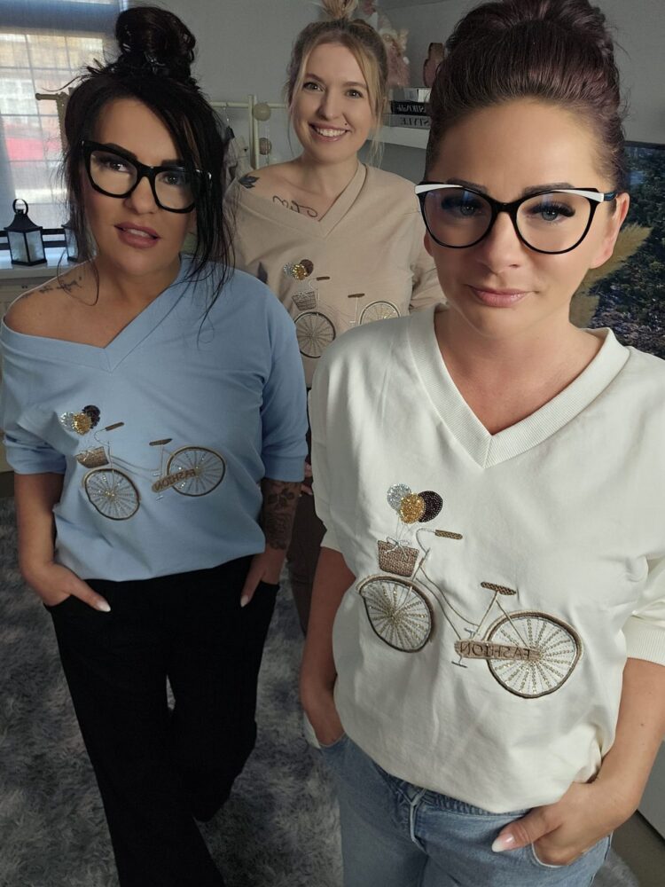 Decorated blouse Bicycle