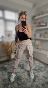 Sweatpants with braces