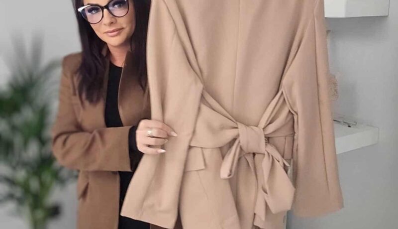 Bow-tie jacket
