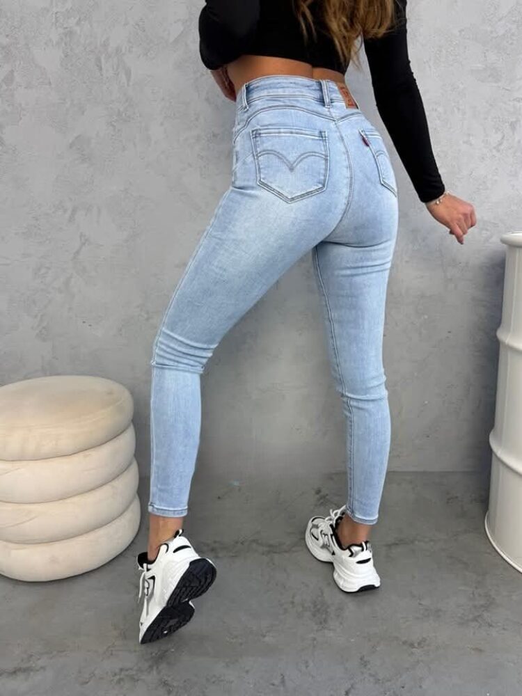 Nowy model skinny a'la Levis