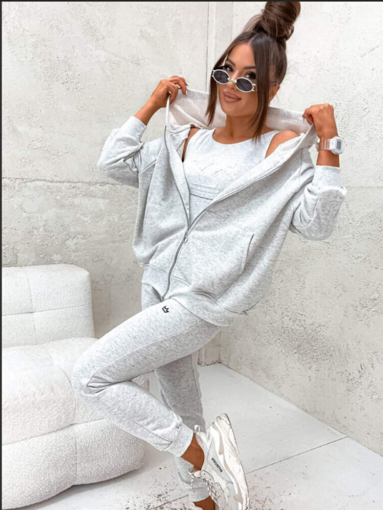 Komplet korona bluza i spodnie top gratis - Image 4