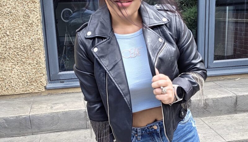 Black ramones with chain tassels