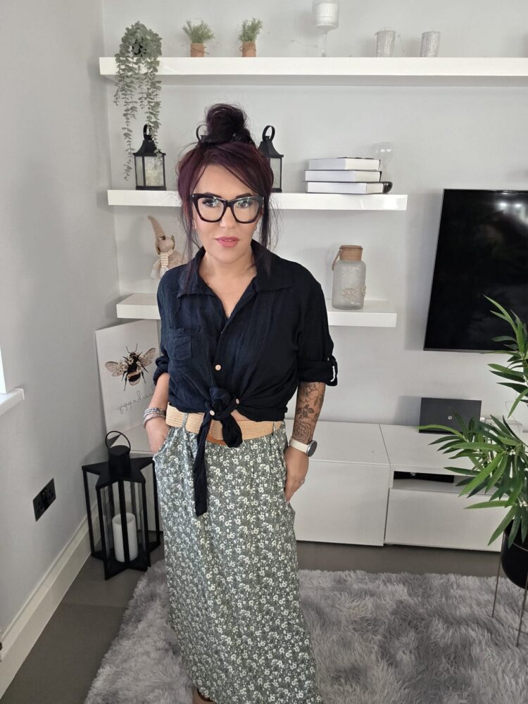 Long skirt floral striped