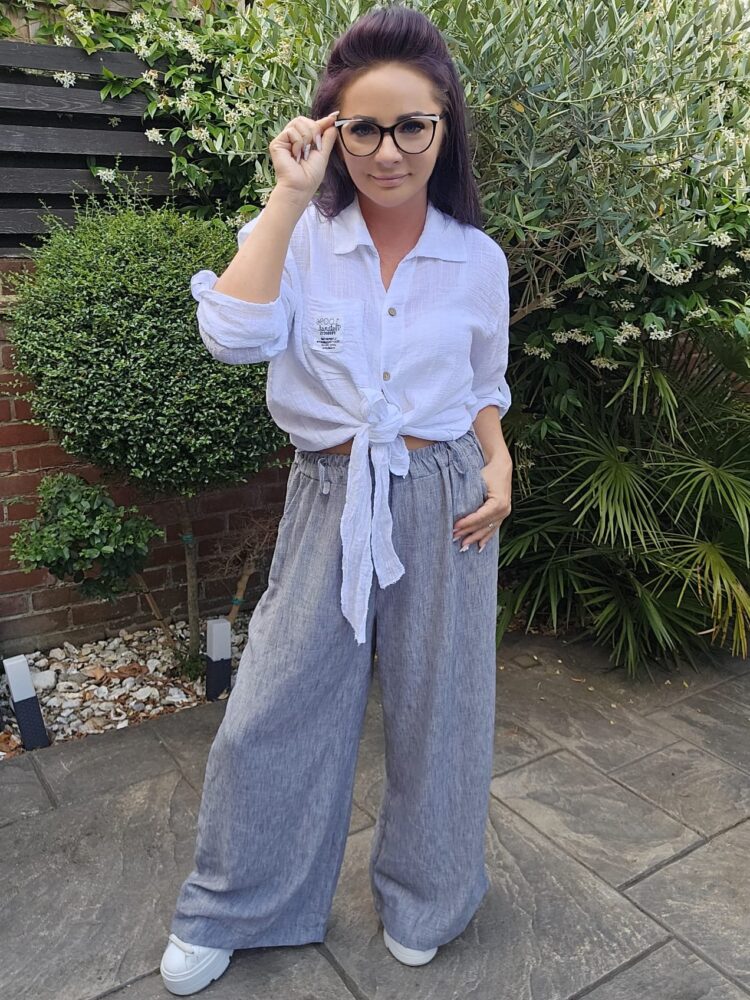 Loose trousers with sash on elastic band