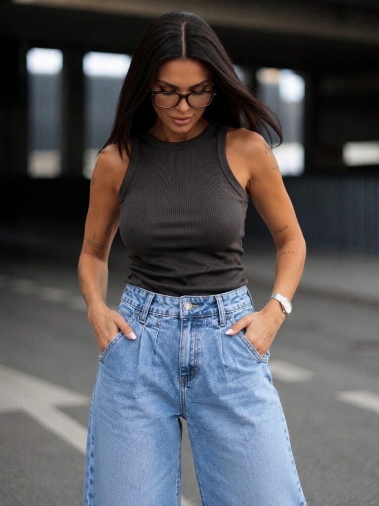 Wide-leg jeans – a viral hit on Levi’s