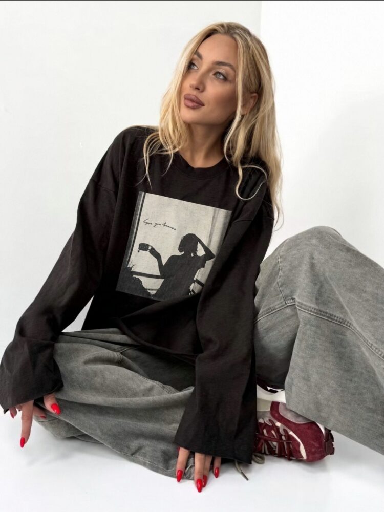 Long-sleeved streetwear T-shirt