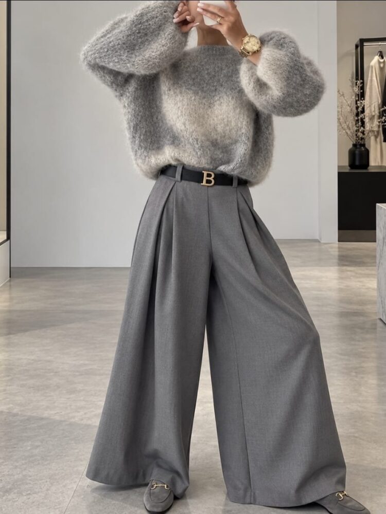 Wide grey trousers with darts
